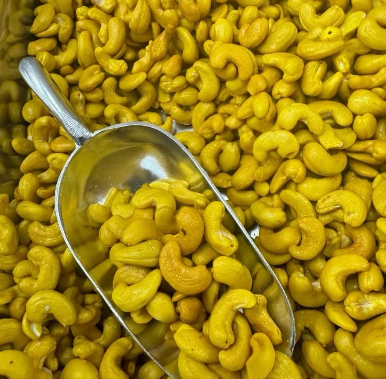 Mixed Cashews (8 Flavours)