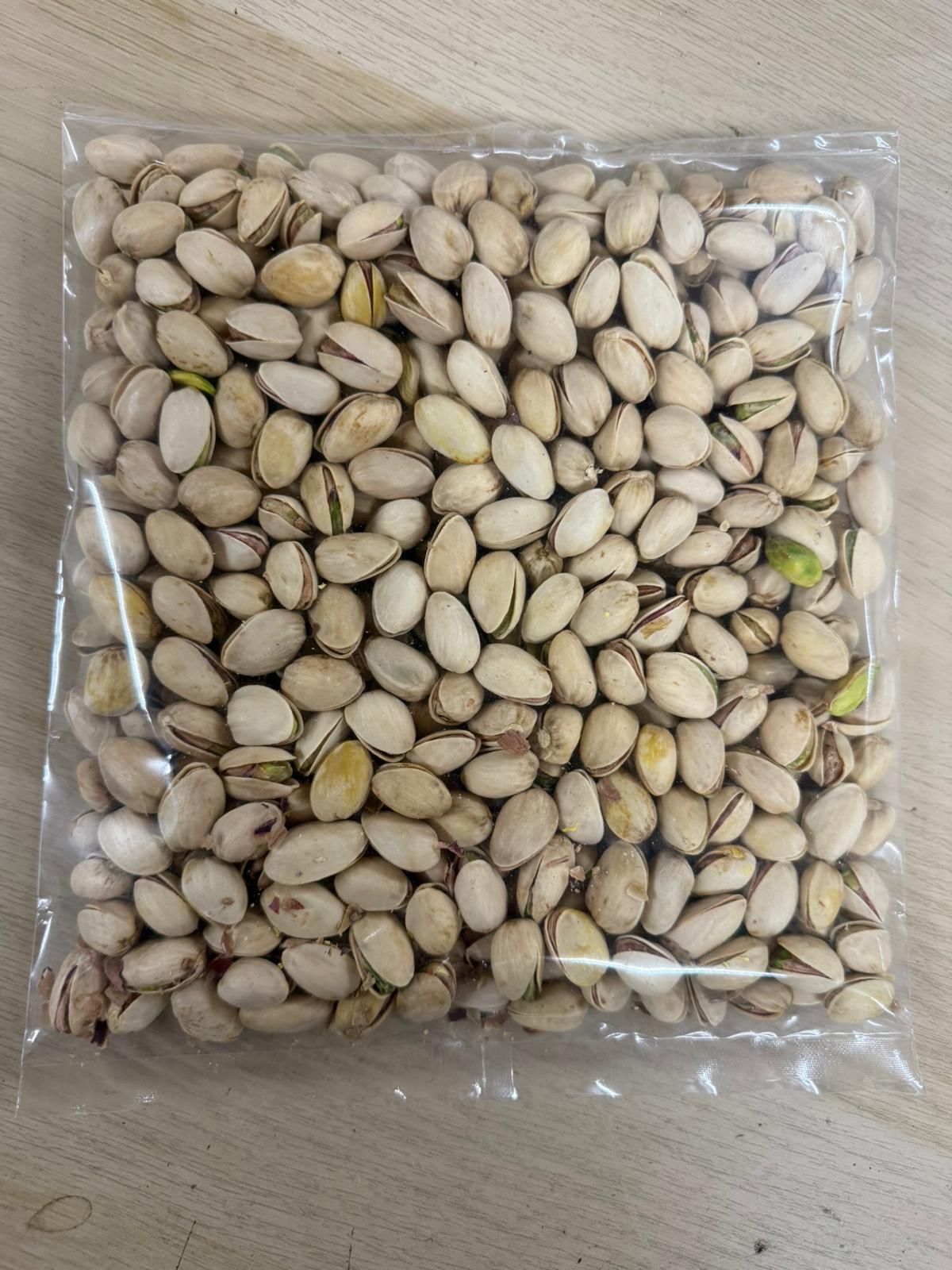 Unsalted Pistachios in Shell – Crunchy Snack Nuts for Everyday Use